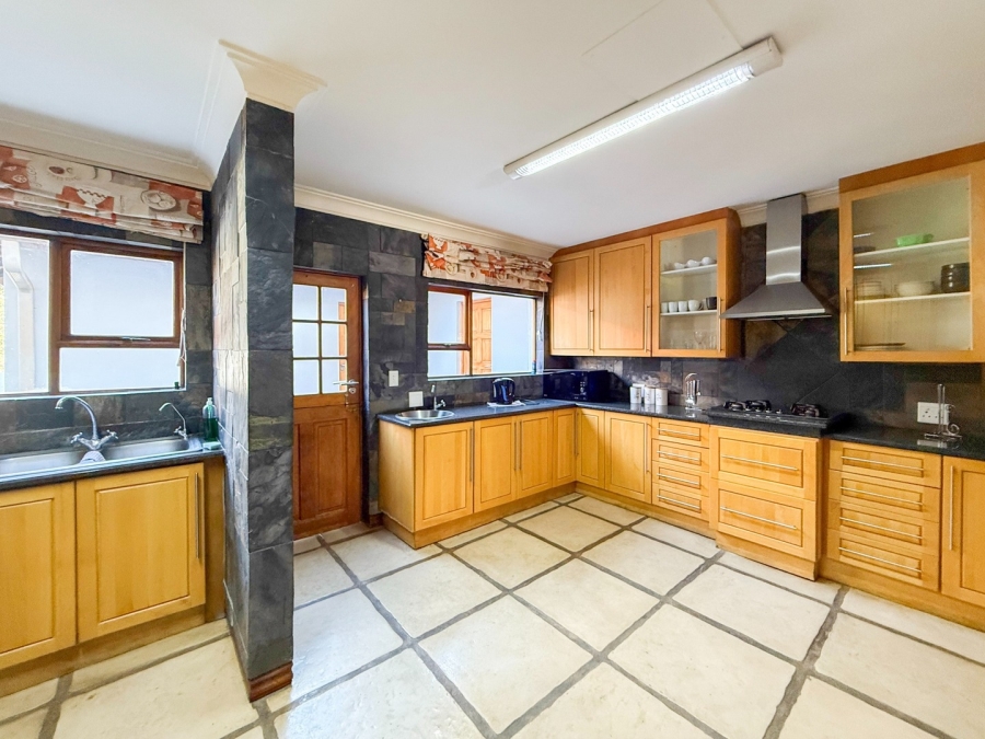 4 Bedroom Property for Sale in Eagles Landing North West